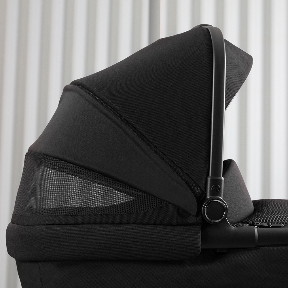 Dune First Bed Folding Carrycot Silver Cross Ireland